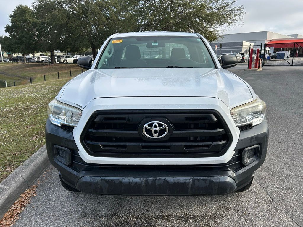 Thumbnail: 2017 Toyota Tacoma - 5