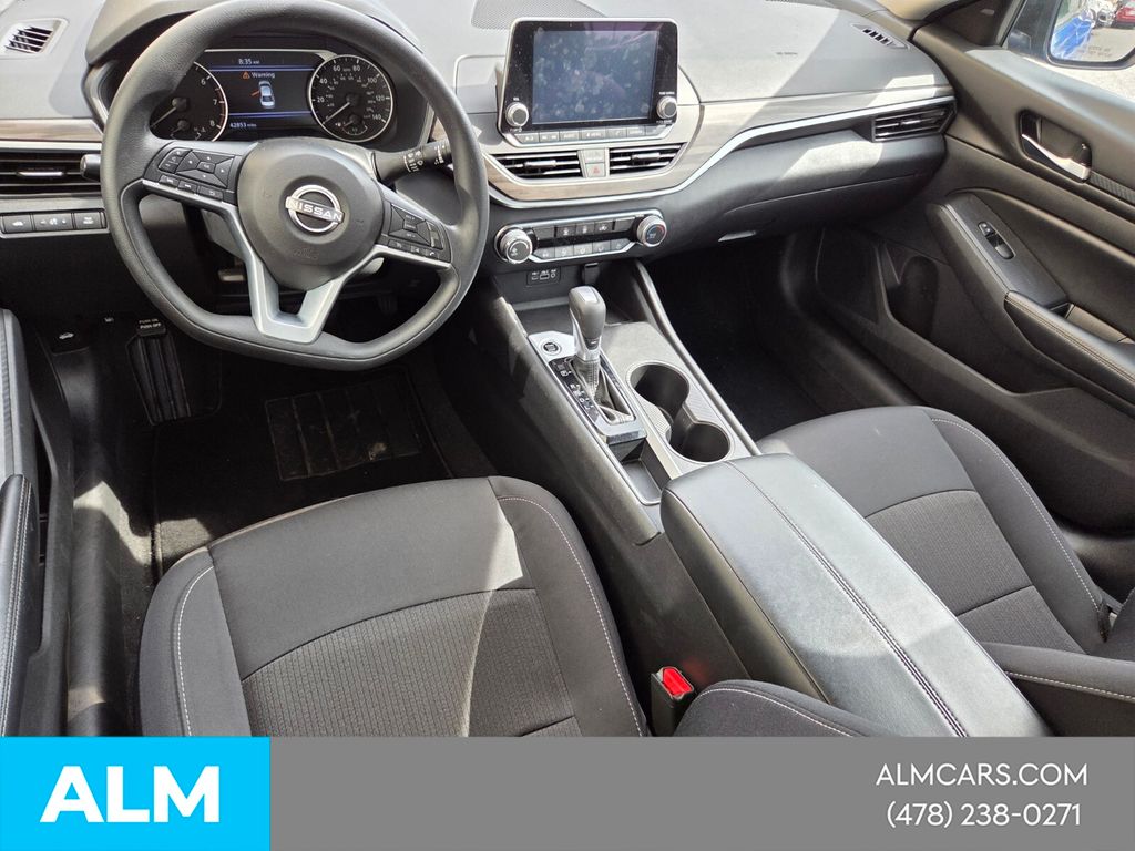 Used 2025 Blue Nissan 2.5 SV image 8