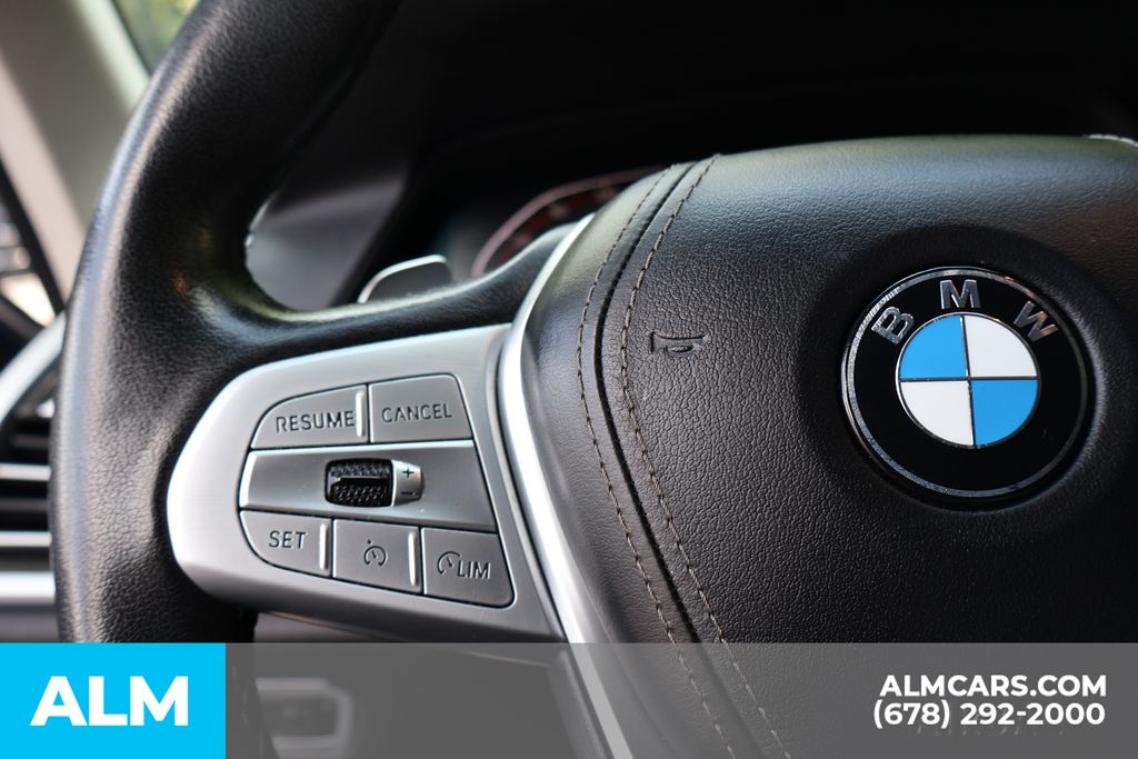 Used 2022 Gray BMW xDrive40i image 34
