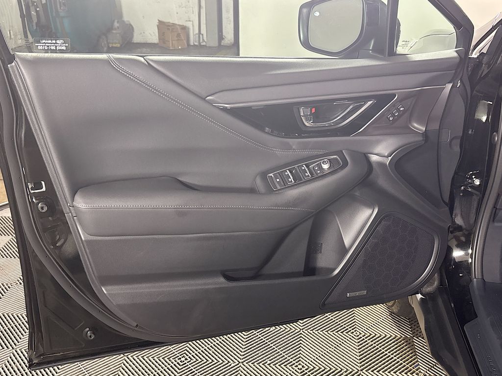 2025 Subaru Outback Limited XT