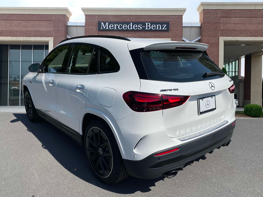 2025 Mercedes-Benz GLA 35 AMG 5