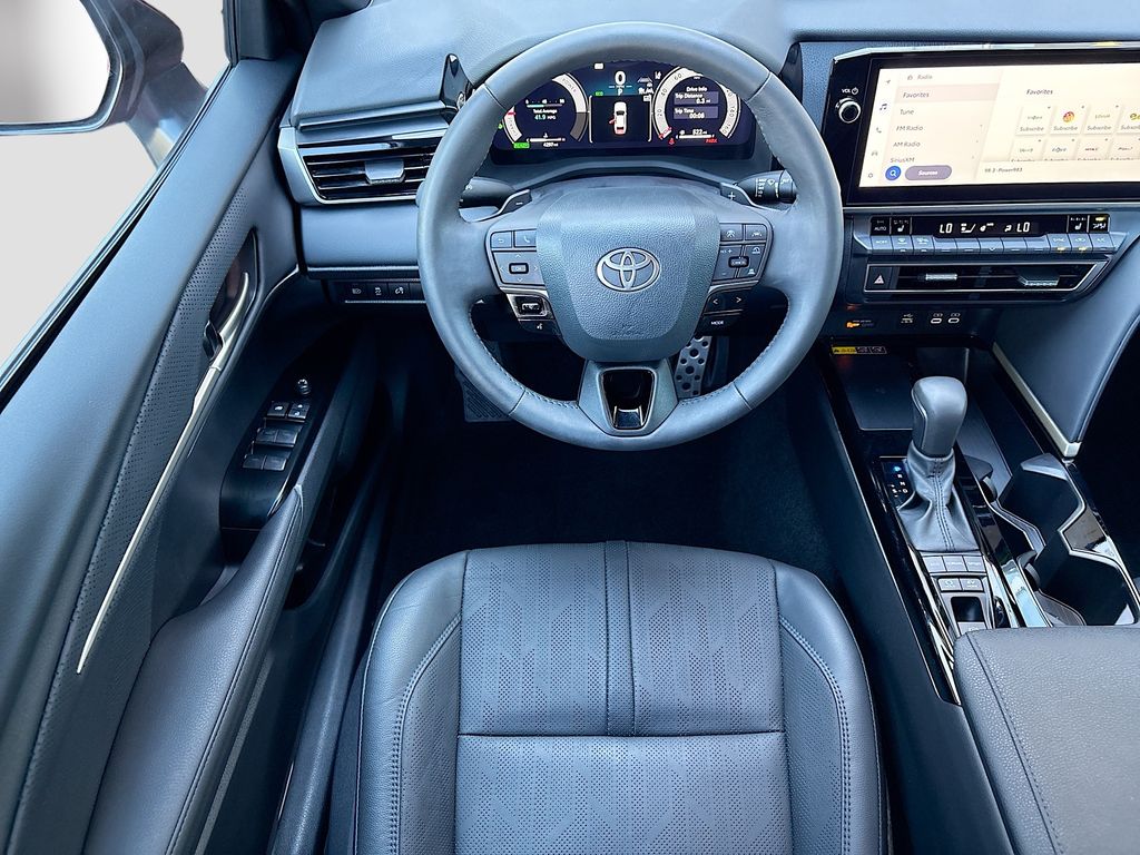 Thumbnail: 2025 Toyota Camry - 10