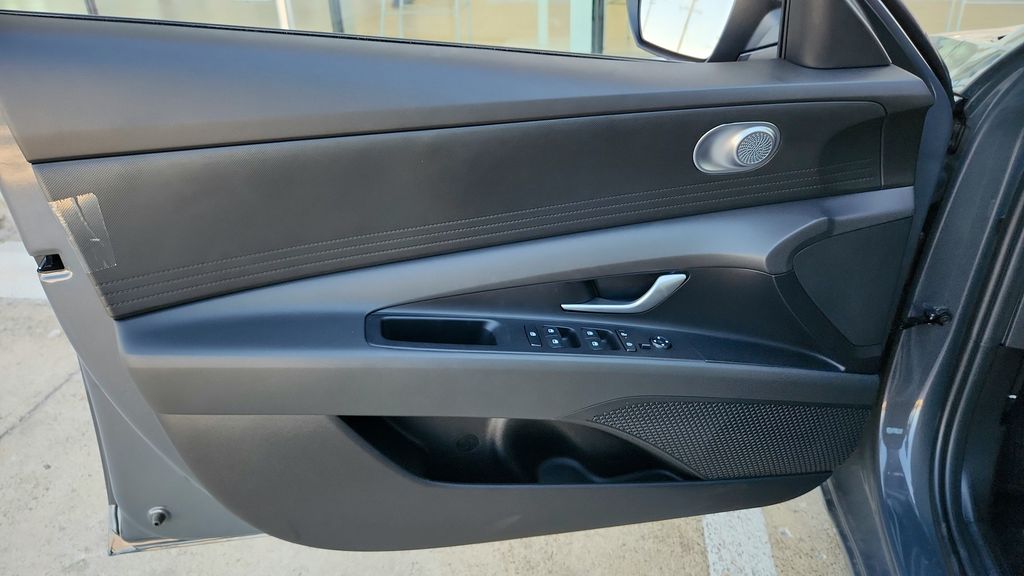 2026 Hyundai Elantra Hybrid