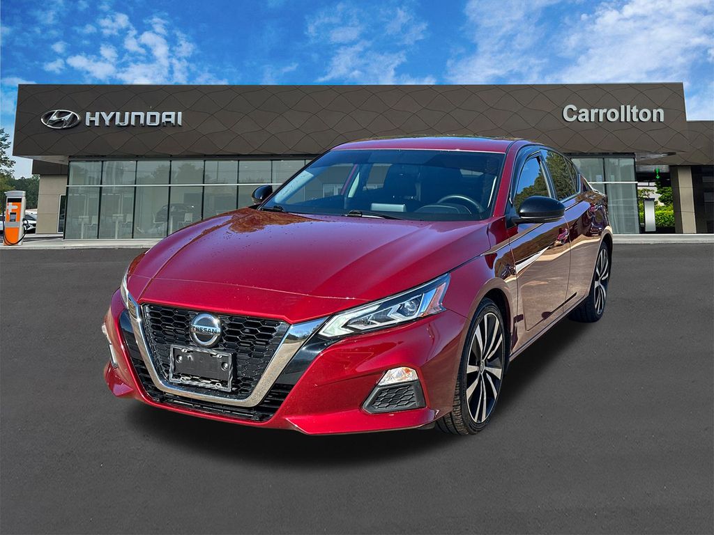 2019 Nissan Altima SR's photo