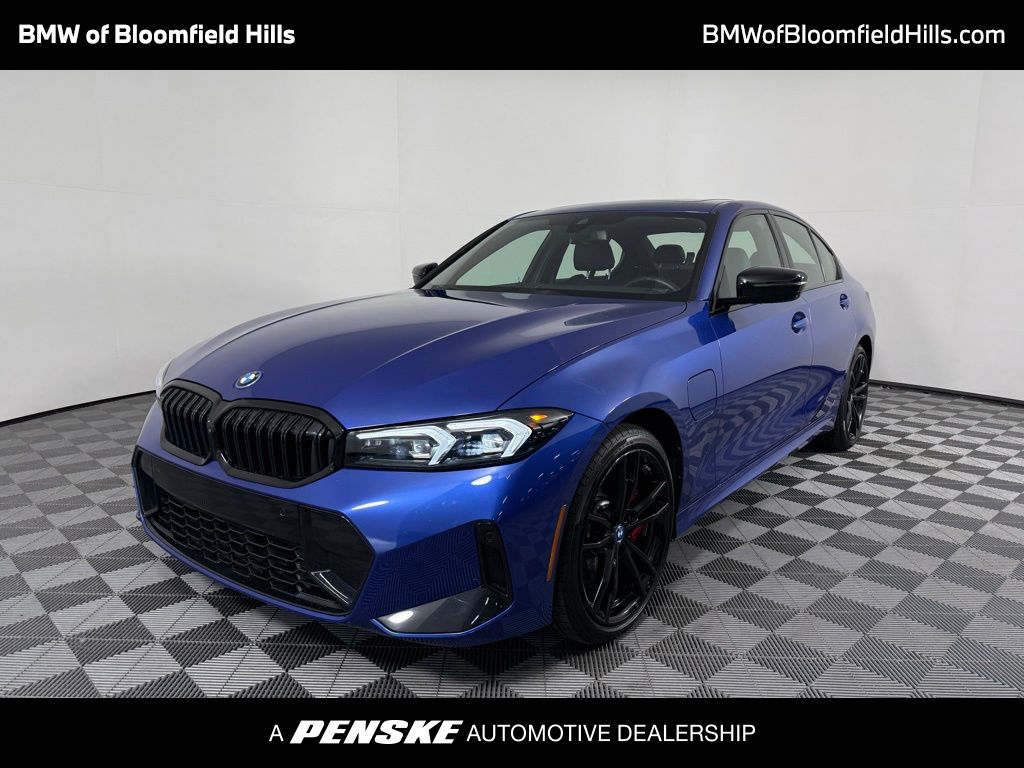 Thumbnail: 2024 BMW 3 Series - 1