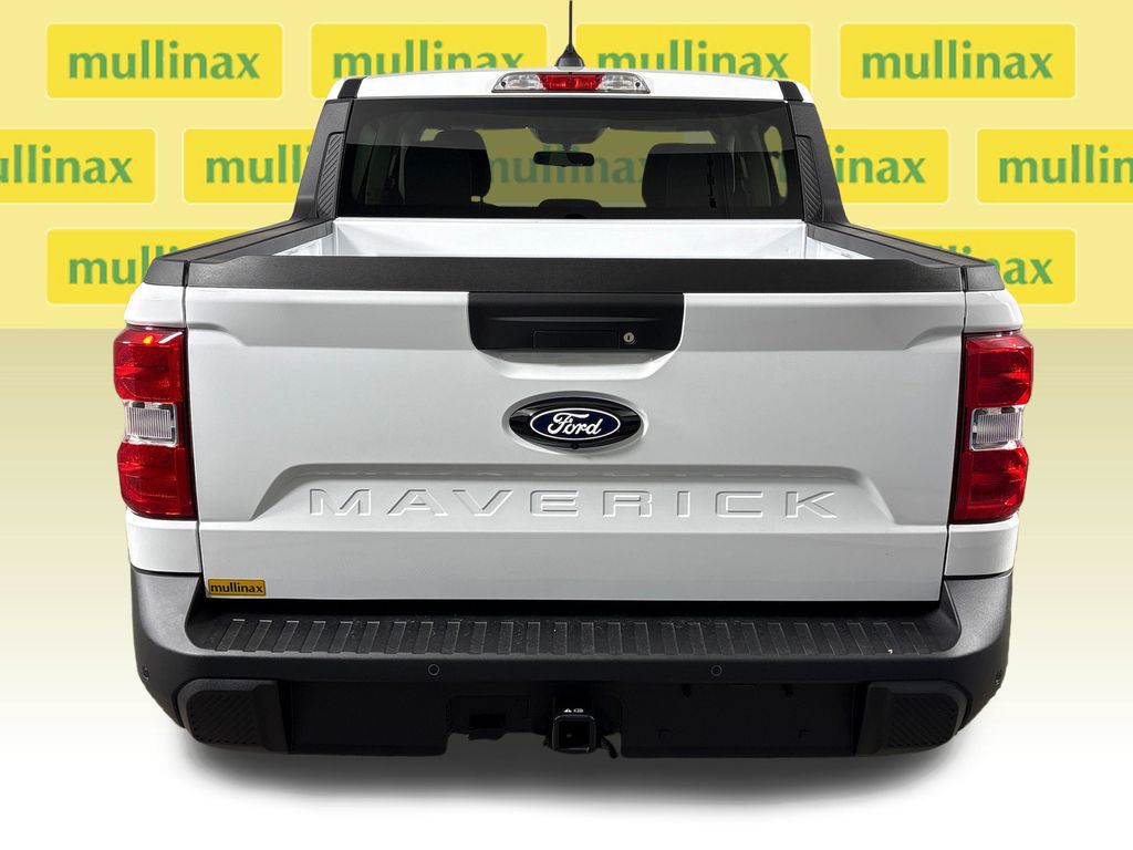 New 2026 White Ford XLT image 9