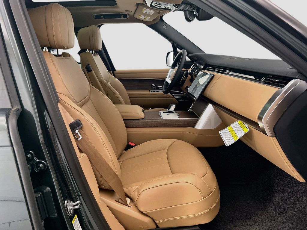 Thumbnail: 2026 Land Rover Range Rover - 19