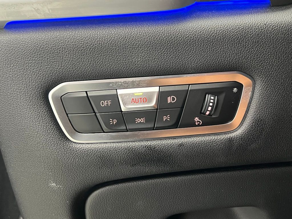 Thumbnail: 2022 BMW X5 - 20