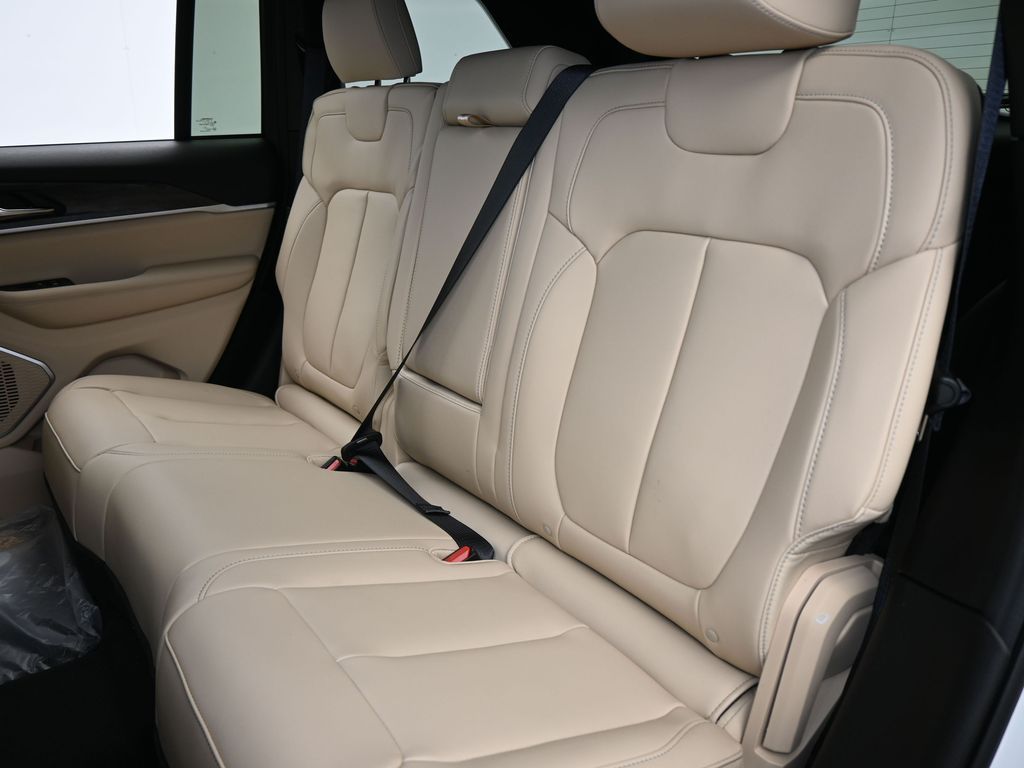New 2026 Bright White Clearcoat Jeep Limited image 28