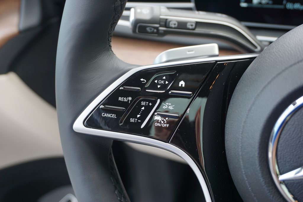 Thumbnail: 2026 Mercedes-Benz GLE - 29