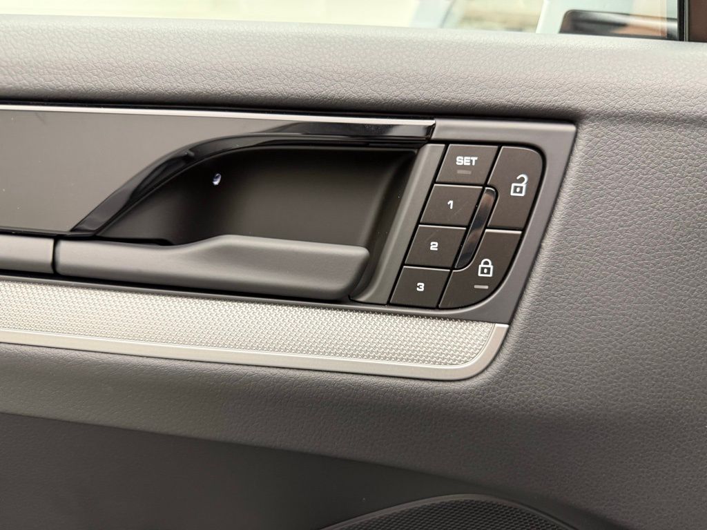 Thumbnail: 2026 Porsche  - 22