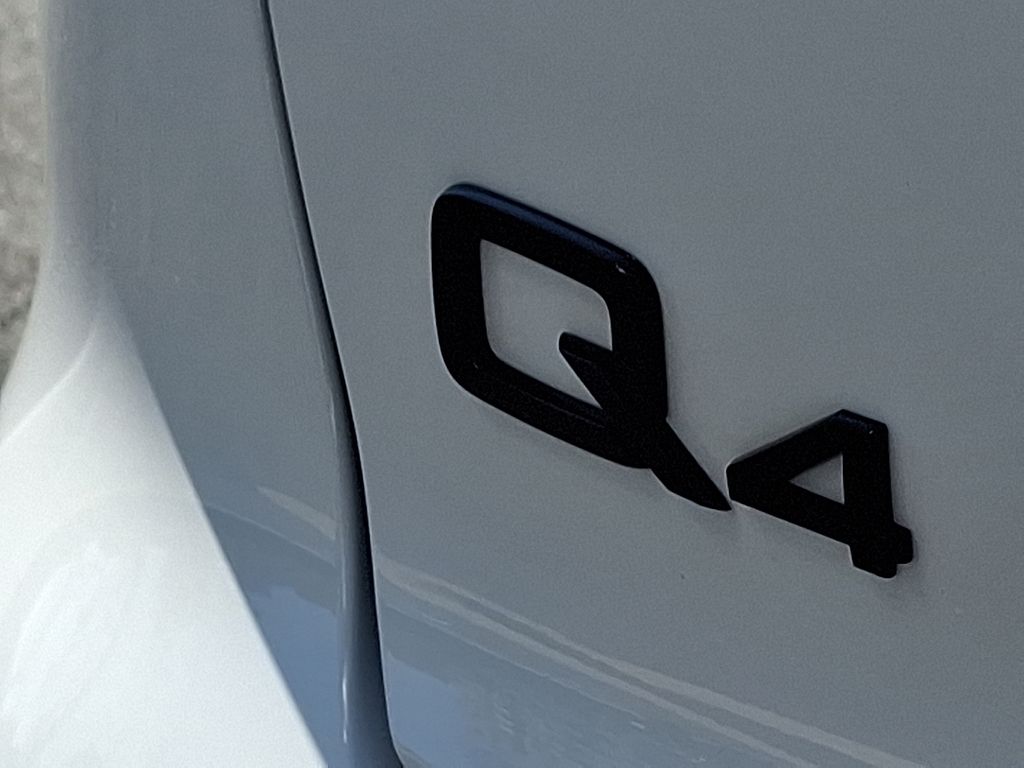 Thumbnail: 2024 Audi Q4 e-tron - 27