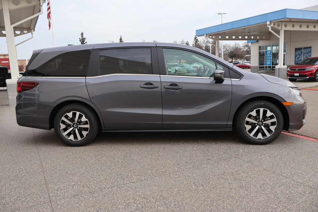 Thumbnail: 2026 Honda Odyssey - 4