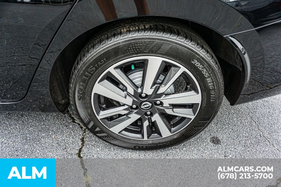Used 2024 Black Nissan 1.6 SV image 17