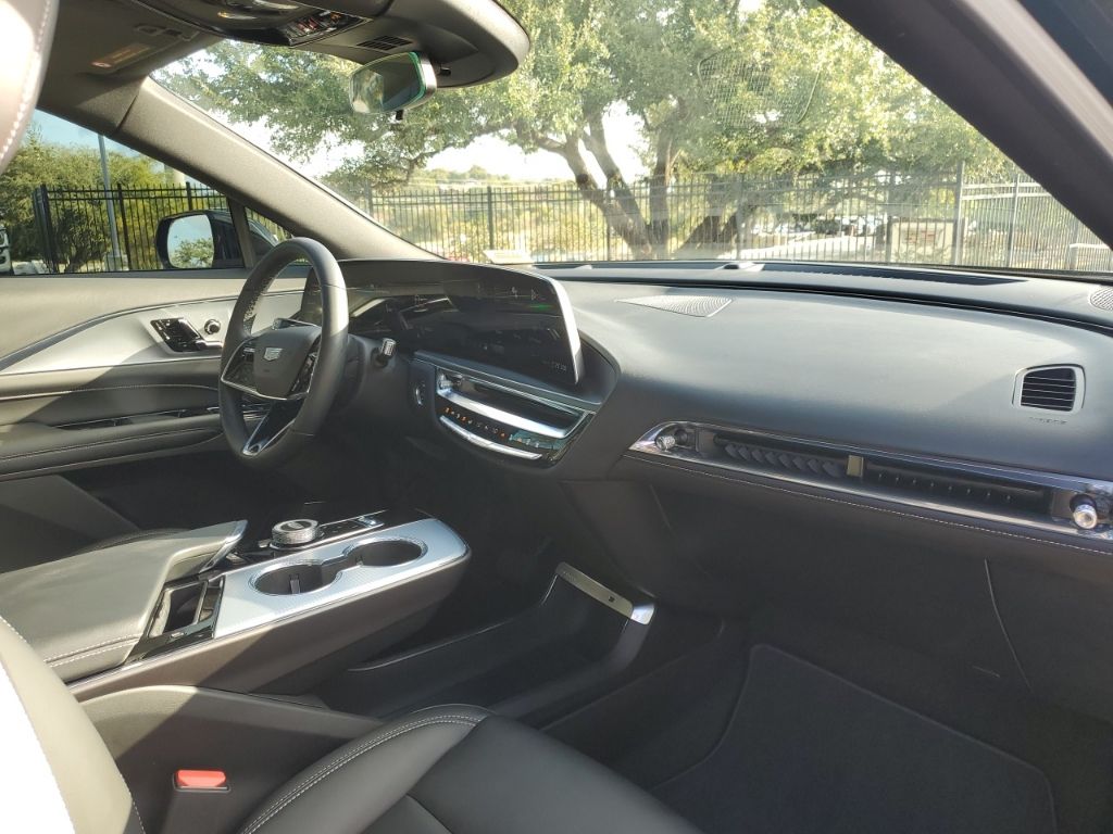 Used Car 2024 Cadillac Lyriq  Tech For Sale Under $40,000 In Austin, Texas