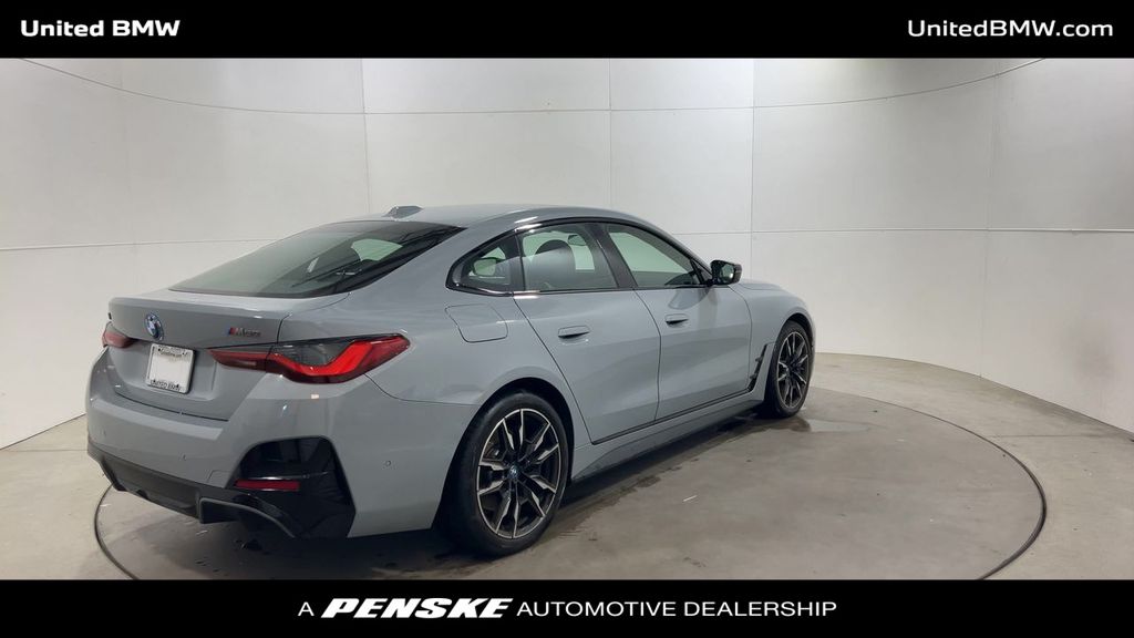 2022 BMW i4 M50 8
