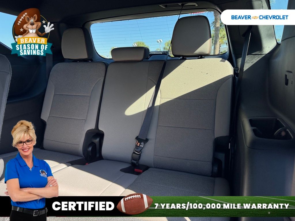 Used 2025 Chevrolet Traverse SUV