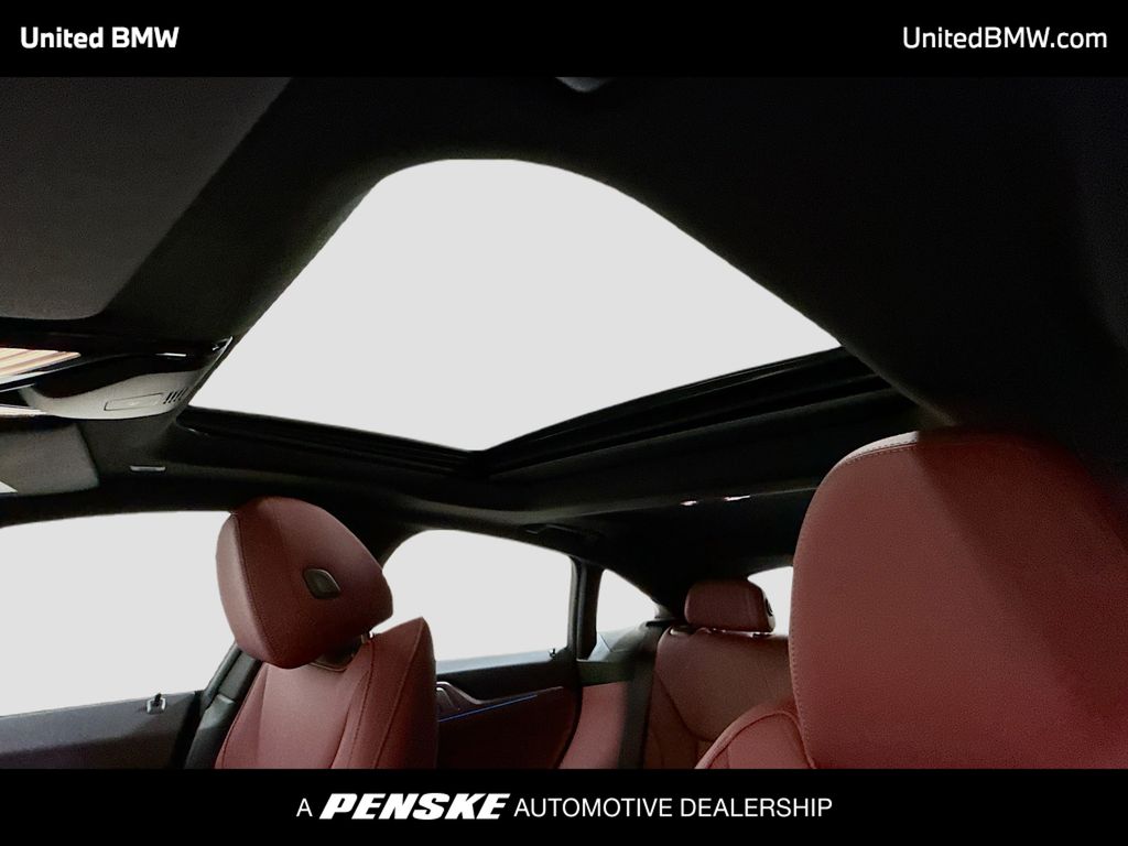 Thumbnail: 2026 BMW i4 - 12