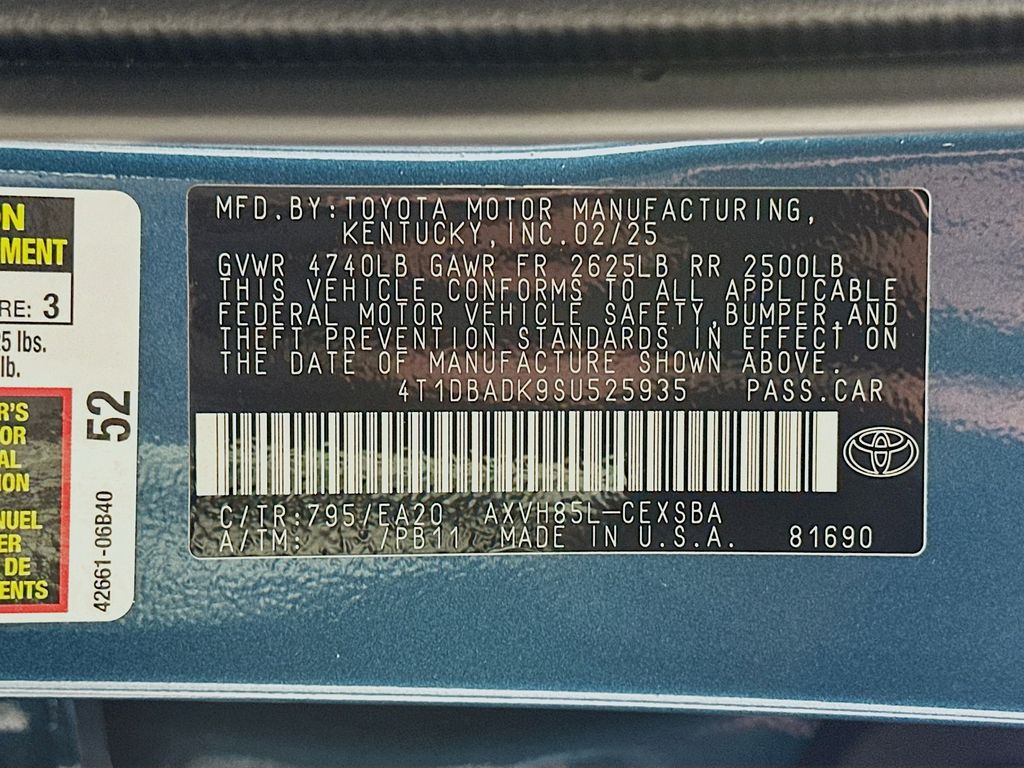 Thumbnail: 2025 Toyota Camry - 32