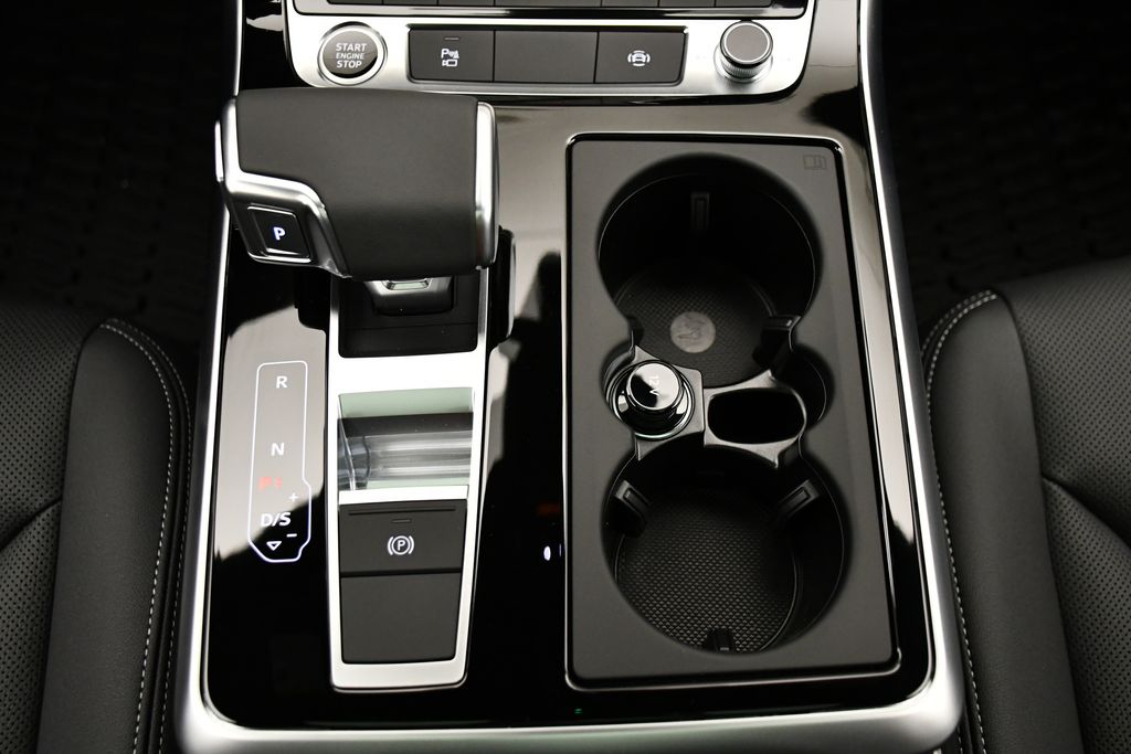 2025 Audi Q7  30