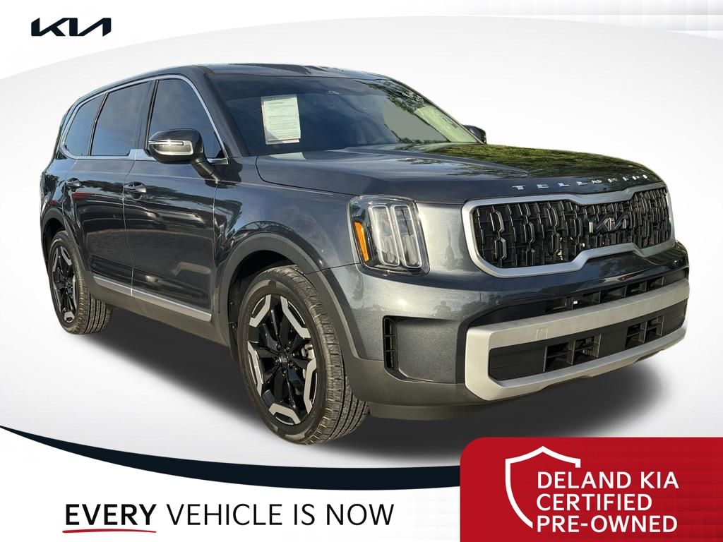 2024 Kia Telluride LX FWD's photo