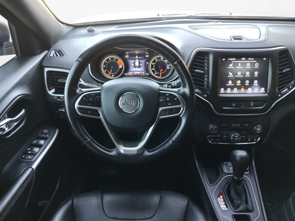 Used Car 2021 Jeep Cherokee  Latitude Lux For Sale Under $20,000 In Austin, Texas