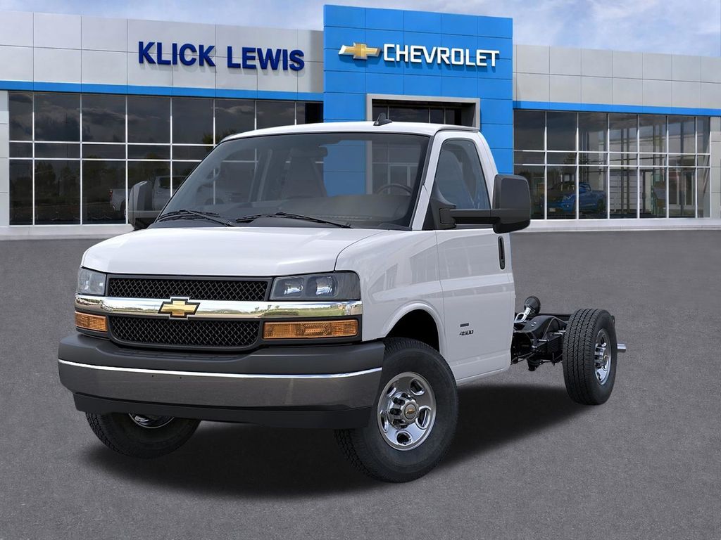 2026 Chevrolet Express 3500 Work Van White at Klick Lewis Buick Chevrolet