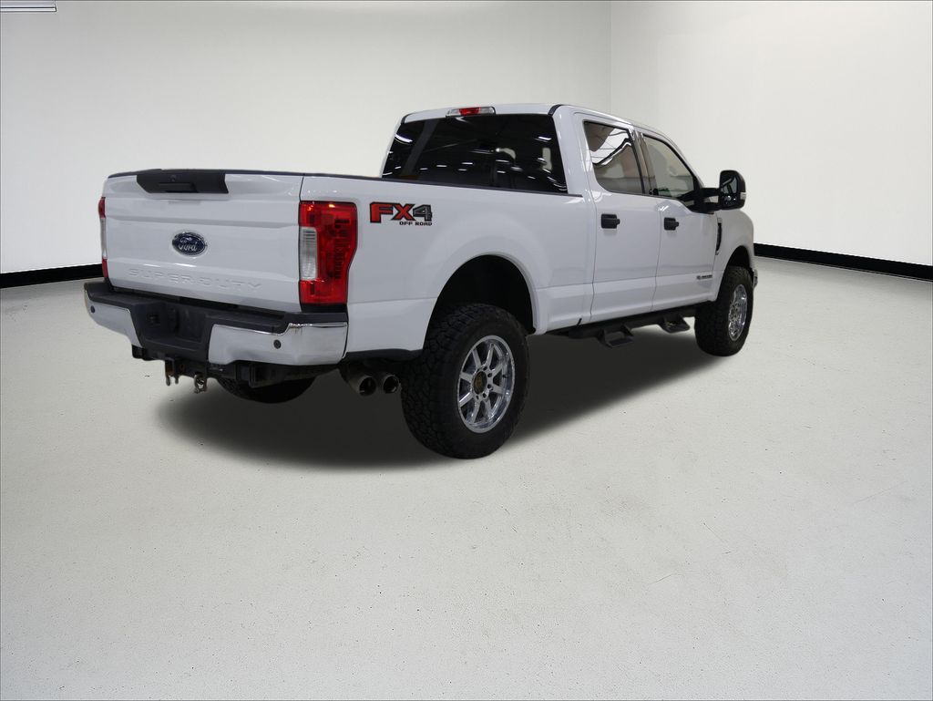 Thumbnail: 2018 Ford Econoline - 5