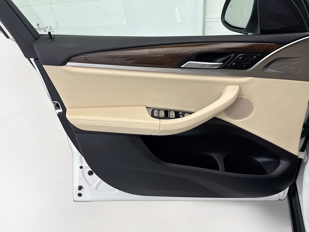 Thumbnail: 2022 BMW X3 - 23