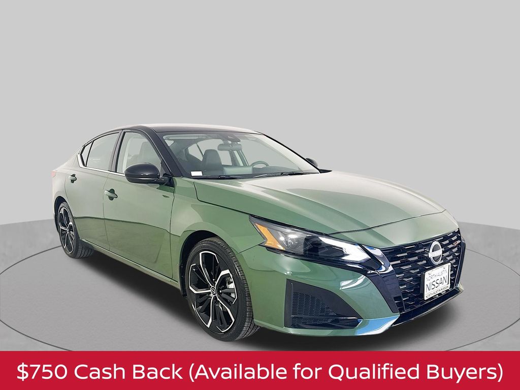 Tactical Grn/Super Black 2026 Nissan Altima Sedan Front-Wheel Drive Continuously Variable Transmission