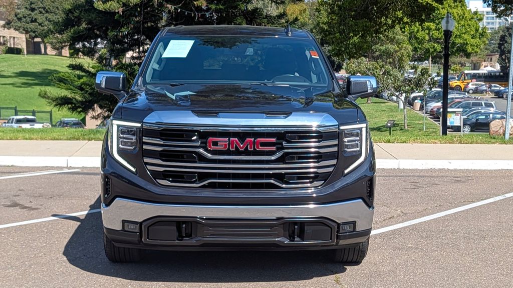 Used 2025 GMC Sierra 1500 SLT 4D Crew Cab
