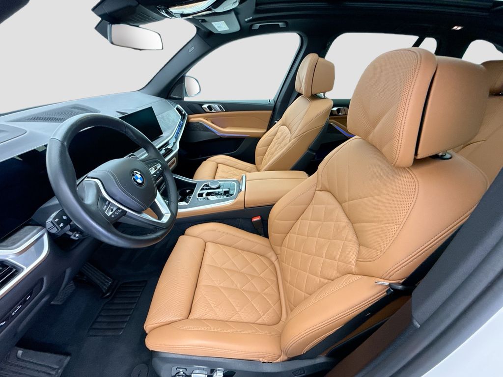 Thumbnail: 2026 BMW X5 - 18