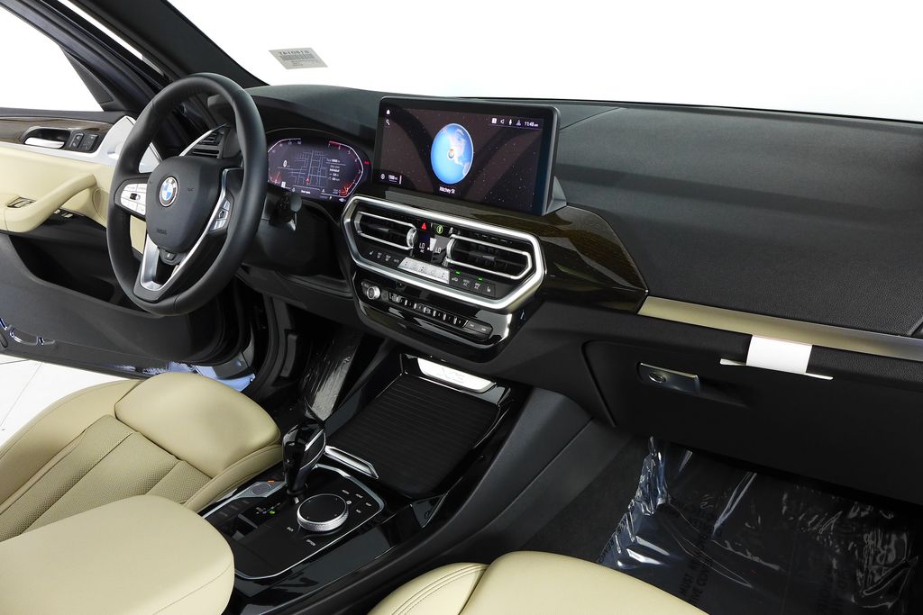 Thumbnail: 2023 BMW X3 - 13