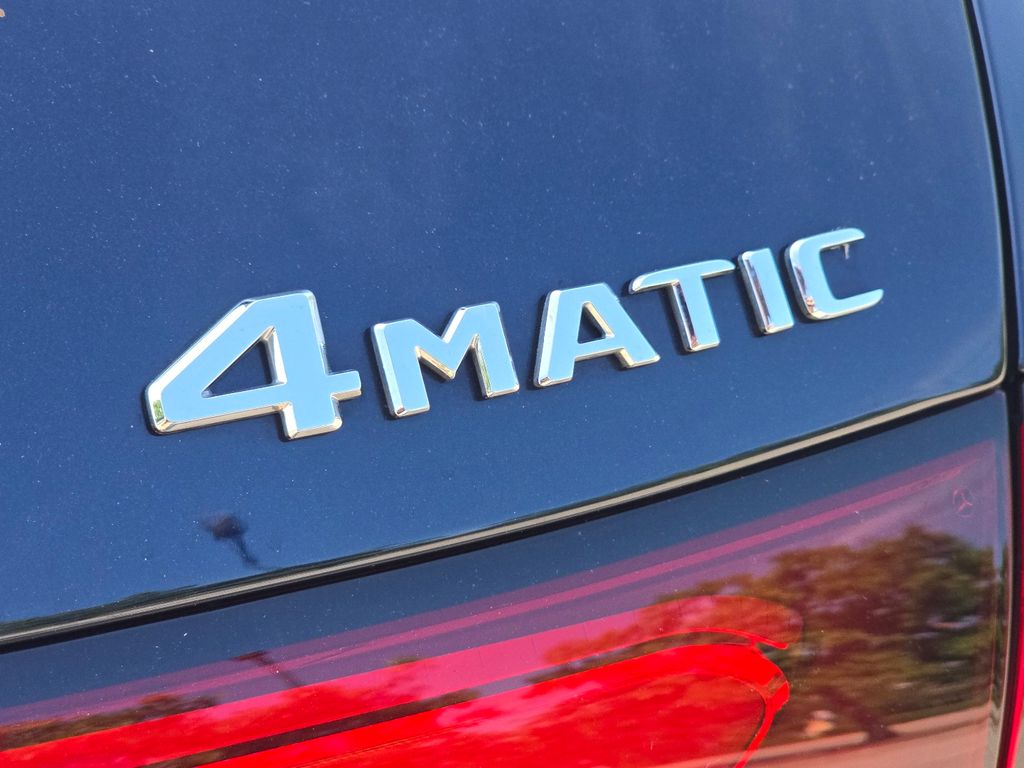 Certified Used 2023 Blue Mercedes-Benz GLC 300 image 5