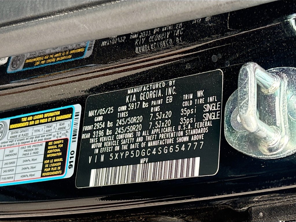 Used 2025 Black Kia SX X-Line image 35