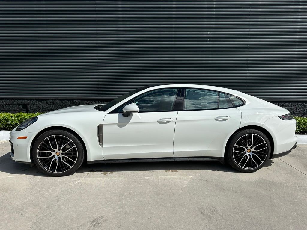 Thumbnail: 2023 Porsche Panamera - 2