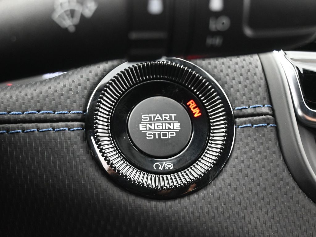 New 2026 Hydro Blue Pearlcoat Jeep Latitude image 19