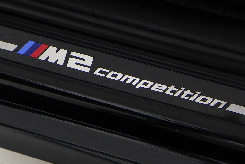 Thumbnail: 2021 BMW M2 - 6
