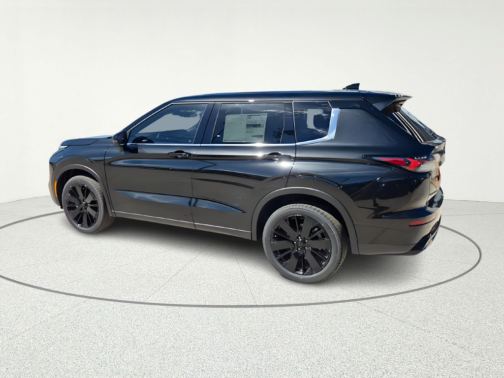 2026 Mitsubishi Outlander LE - 3