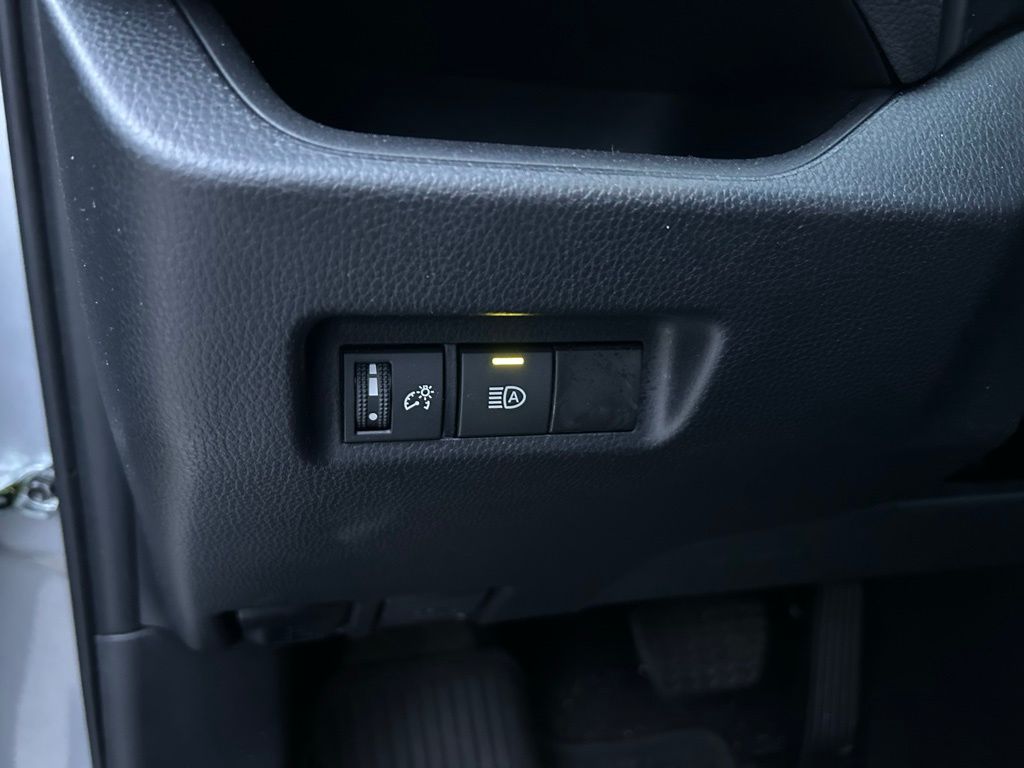 Thumbnail: 2024 Toyota RAV4 - 17