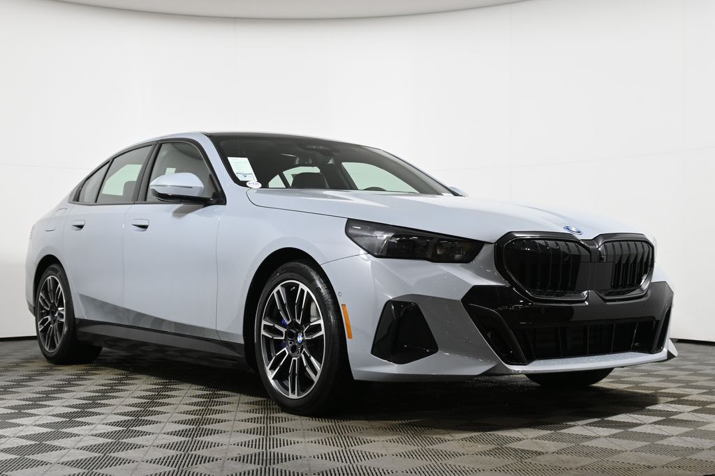 Thumbnail: 2026 BMW 5 Series - 9