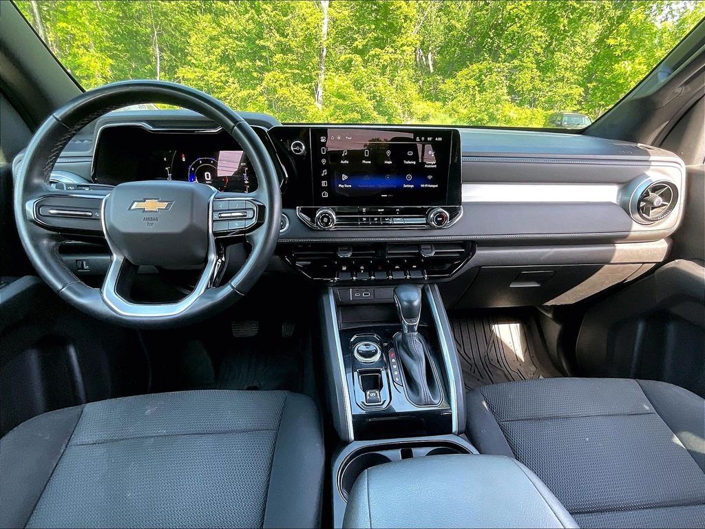2023 Chevrolet Colorado — photo 21