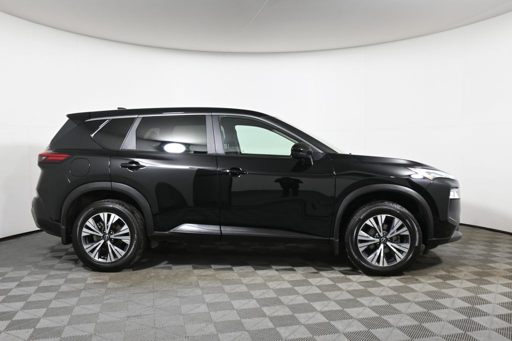 Thumbnail: 2022 Nissan Rogue - 8