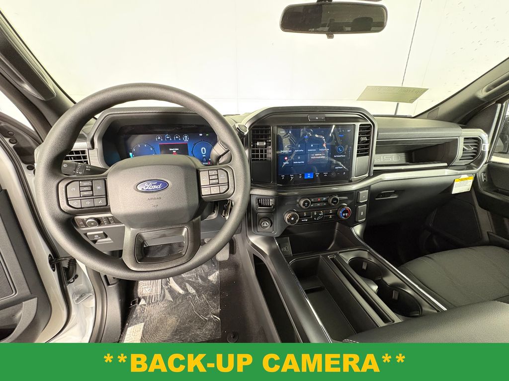 View vehicle photo 7
