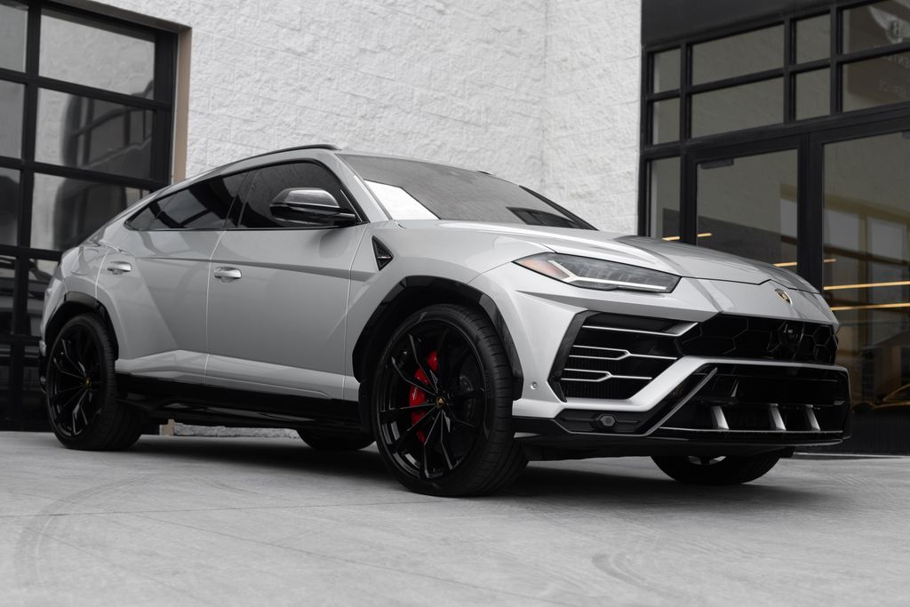 2019 Lamborghini Urus 4WD