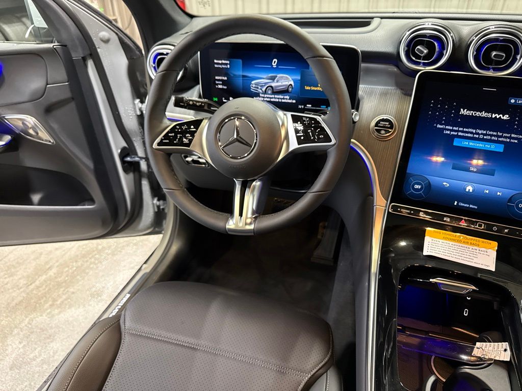 Thumbnail: 2027 Mercedes-Benz GLC - 25