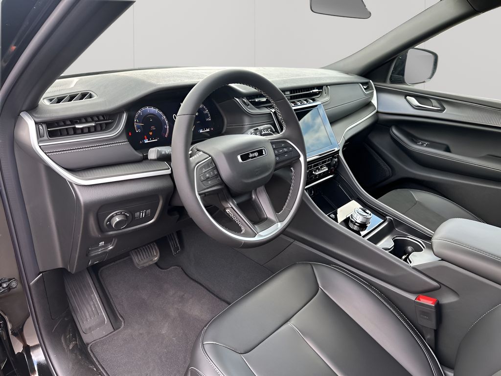 New Car 2025 Jeep Grand Cherokee  For Sale Under $40,000 In Austin, Texas