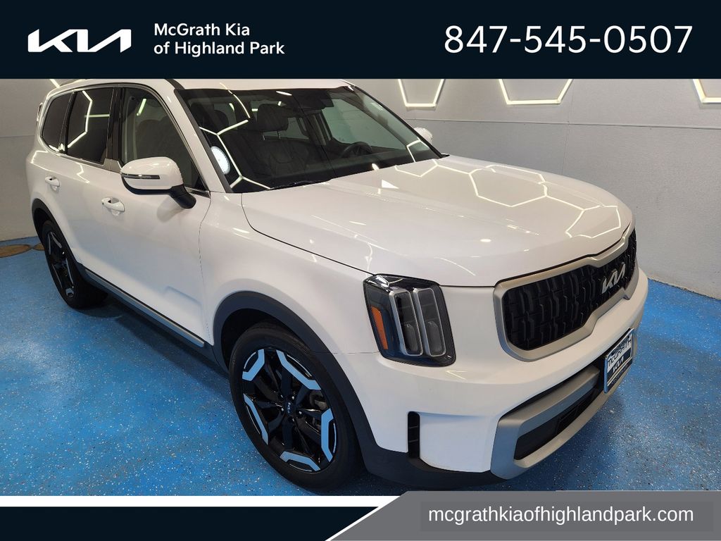 Glacial White Pearl 2023 Kia Telluride SUV / Crossover All-Wheel Drive 8-Speed Automatic