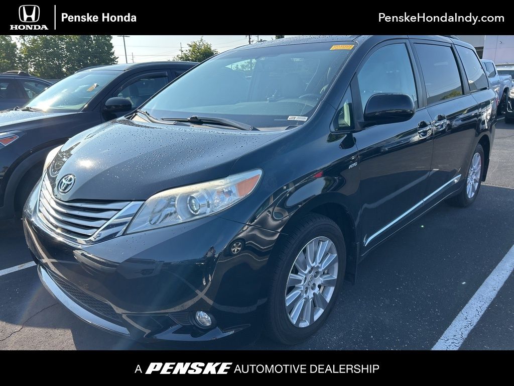 Thumbnail: 2017 Toyota Sienna - 1