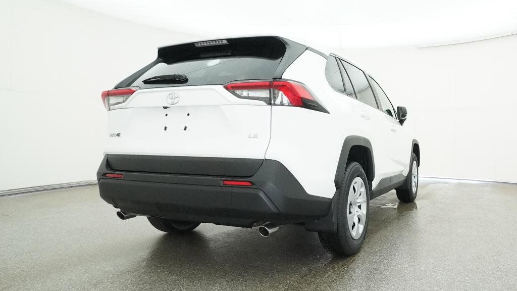 2025 Toyota RAV4 LE 19